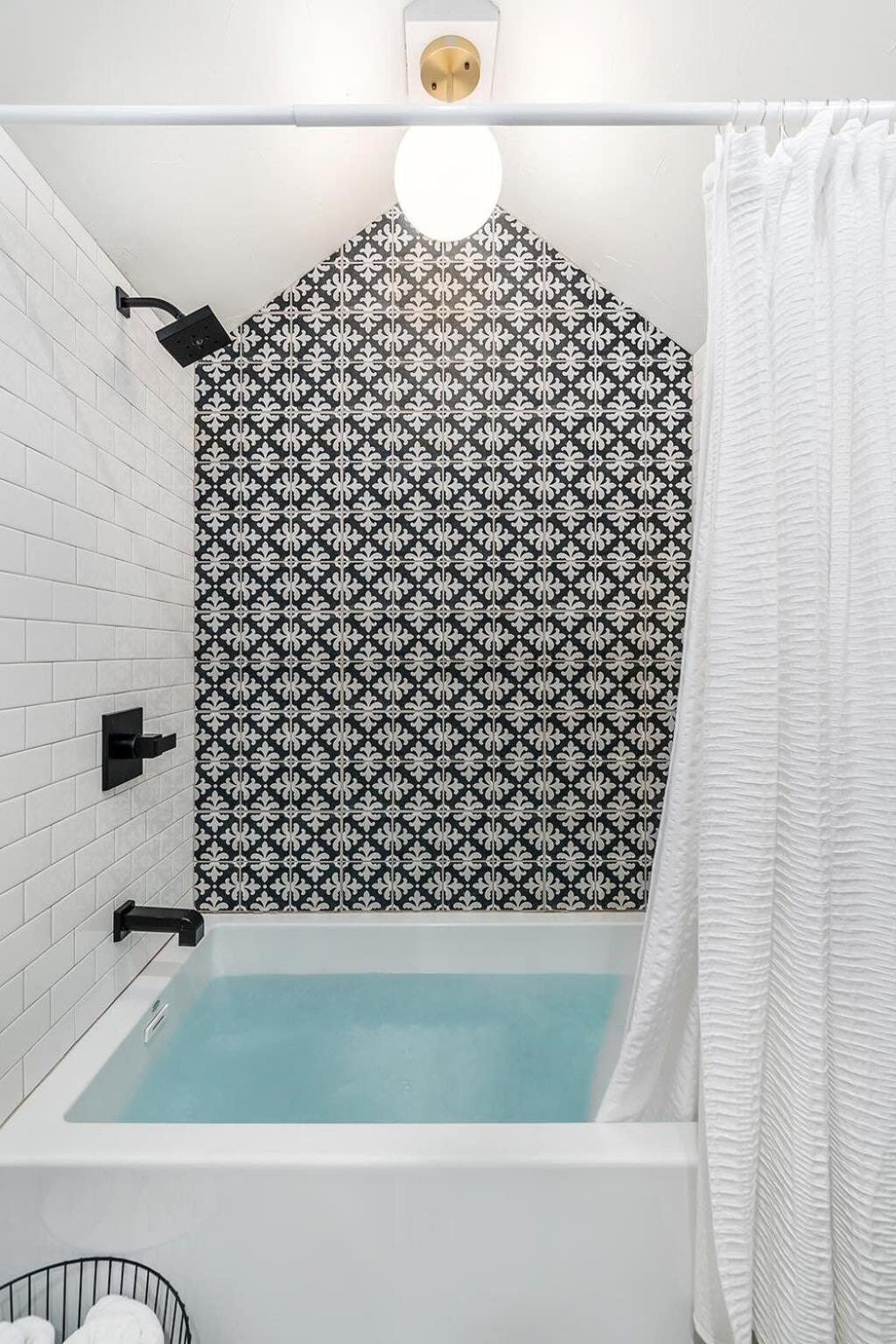 Alley Kat Guesthouse With Private Hot Tub Fredericksburg Exterior foto